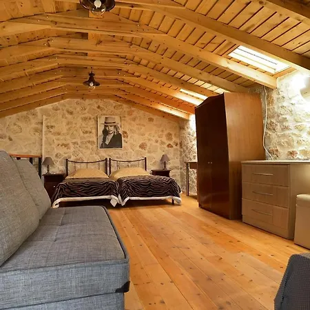 Casa Petra - Stone Landhaus Argassi